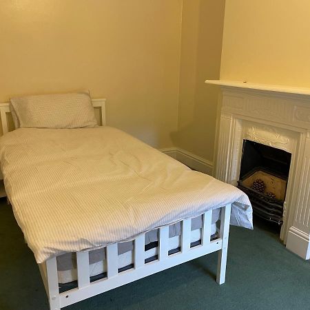 Rooms In A Victorian Comfortable 4-Bedroom House In Milton Keynes Rooms Not En-Suites Wolverton  Exteriér fotografie