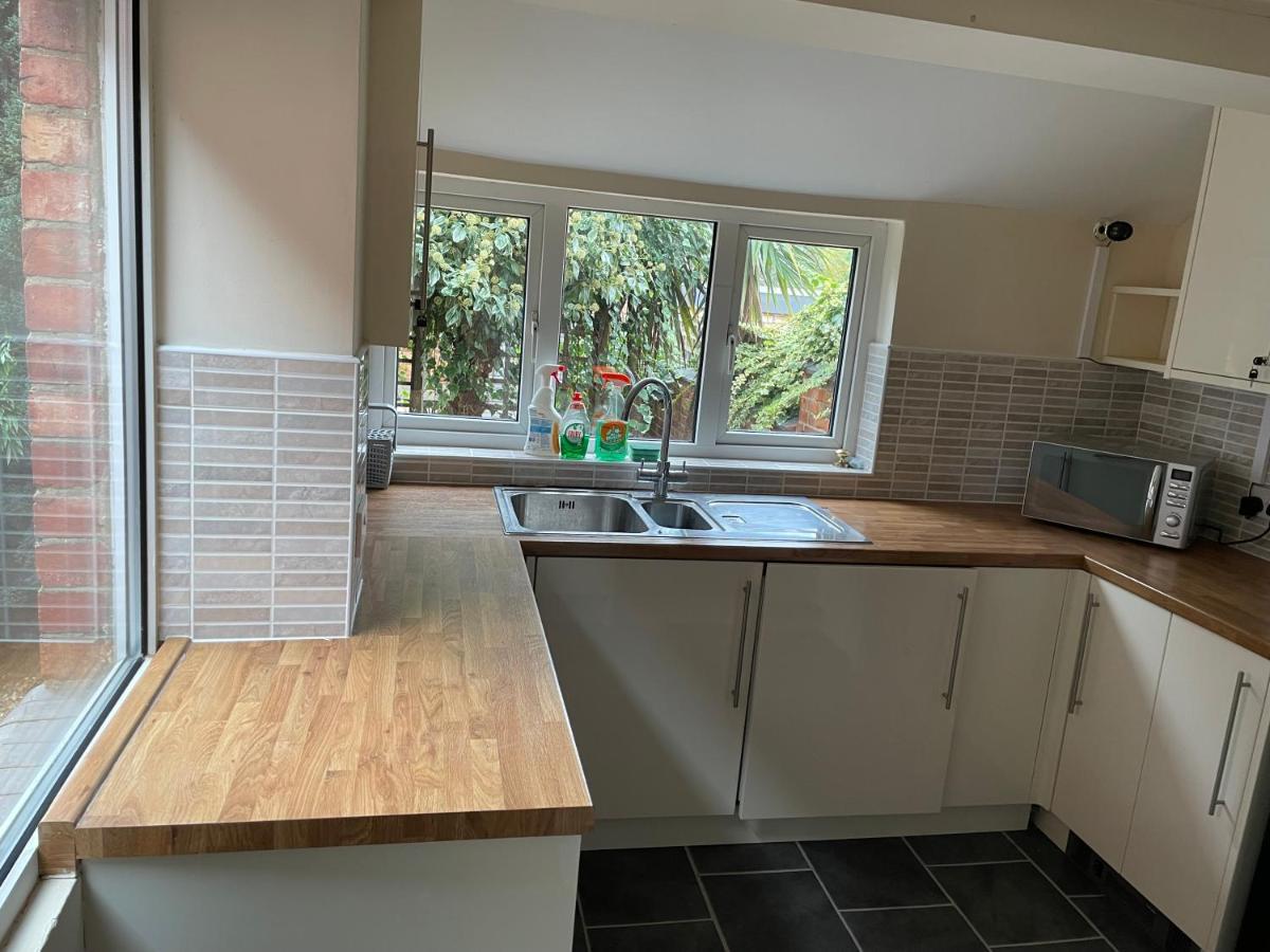 Rooms In A Victorian Comfortable 4-Bedroom House In Milton Keynes Rooms Not En-Suites Wolverton  Exteriér fotografie